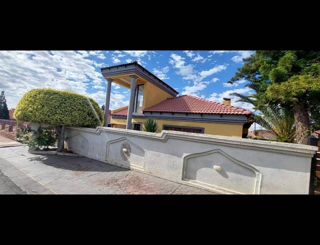 3 BEDROOM HOUSE FOR SALE IN SOSHANGUVE DD